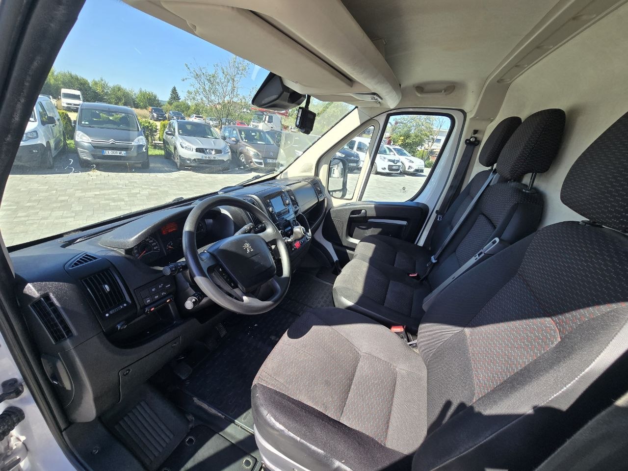 Peugeot Boxer Tole L1H1 Asphalt