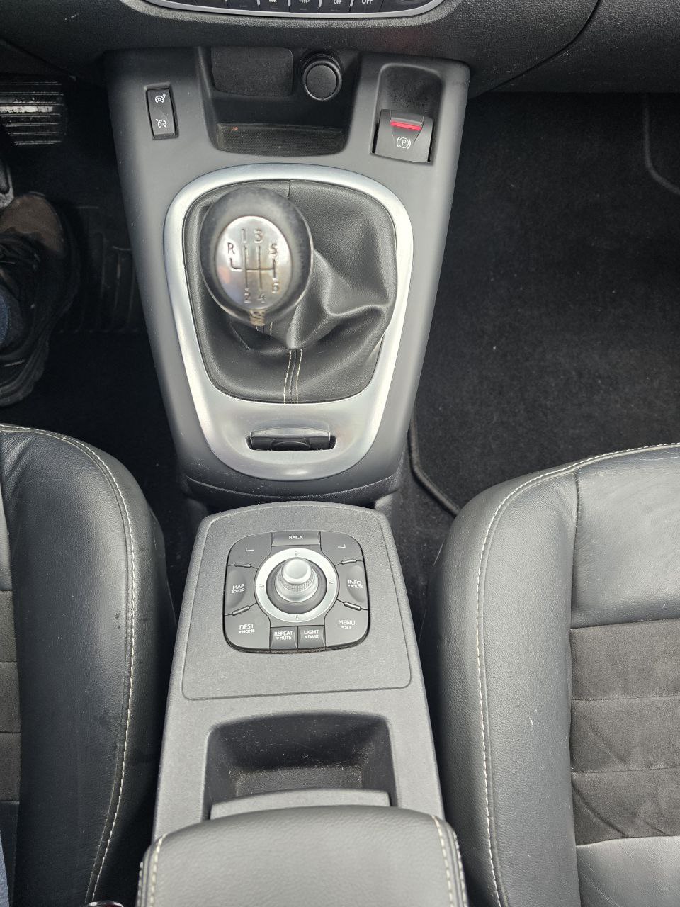 Renault Grand Scenic INITIALE