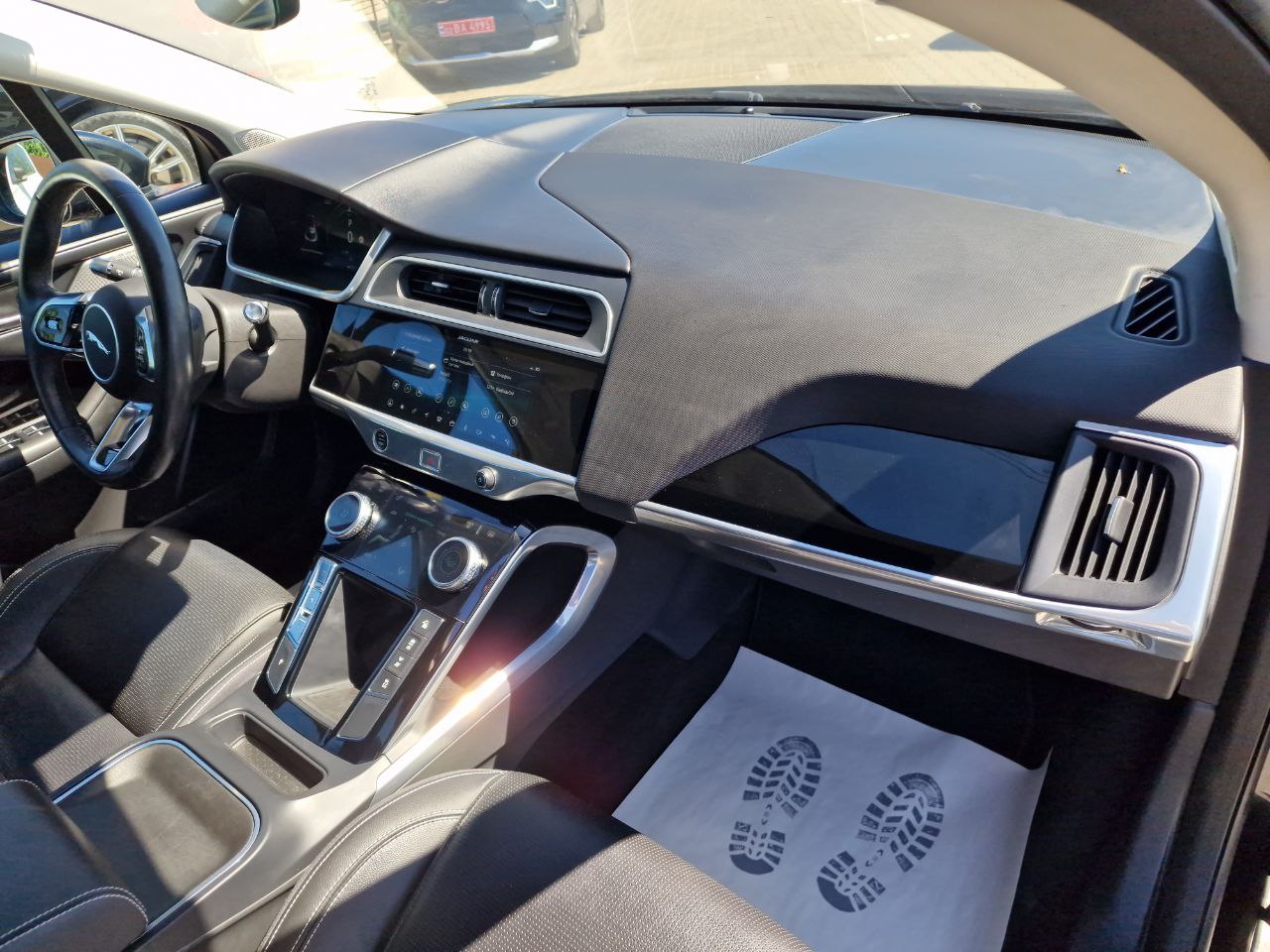 JAGUAR I-PACE