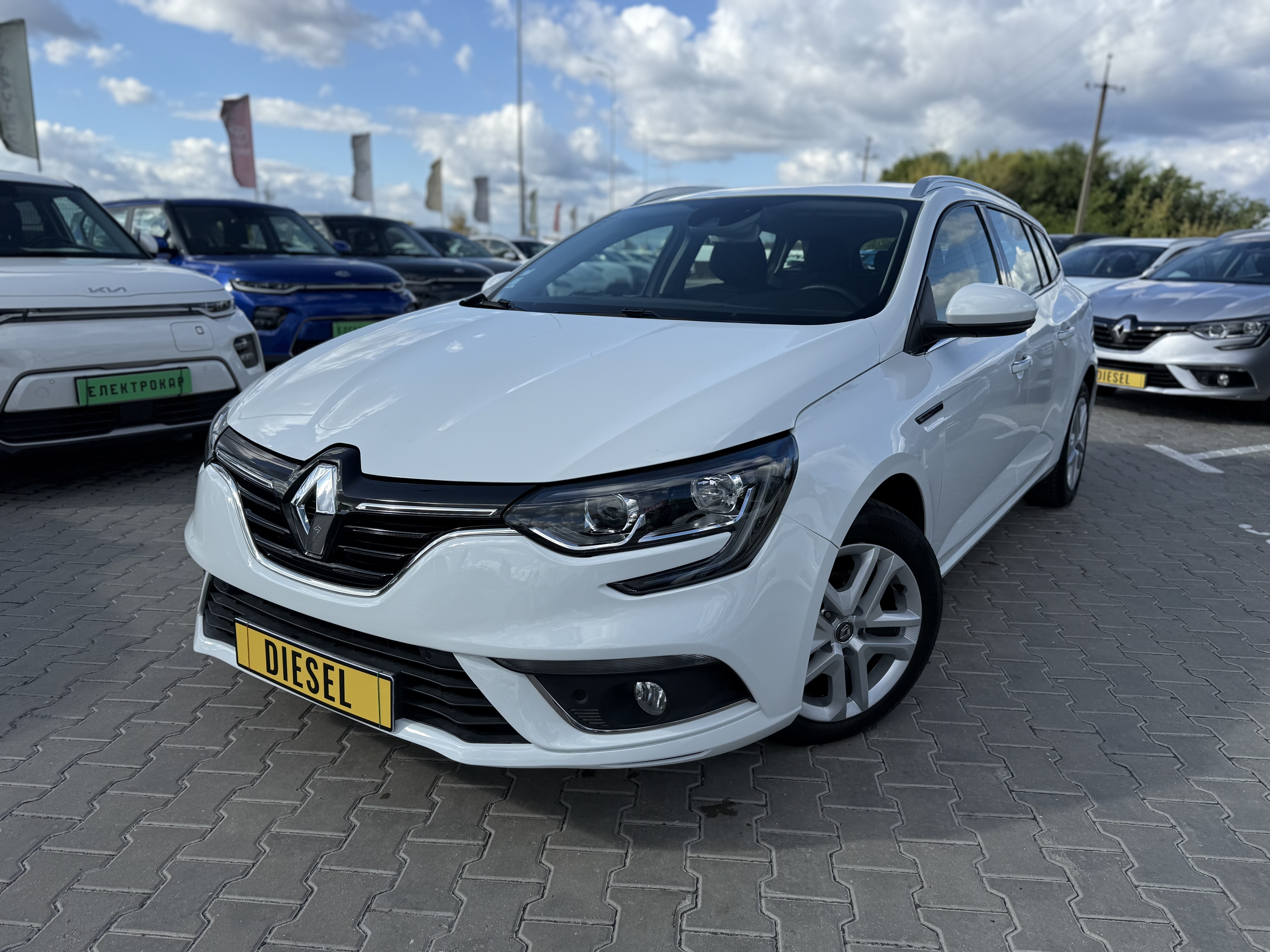 Renault MEGANE IV