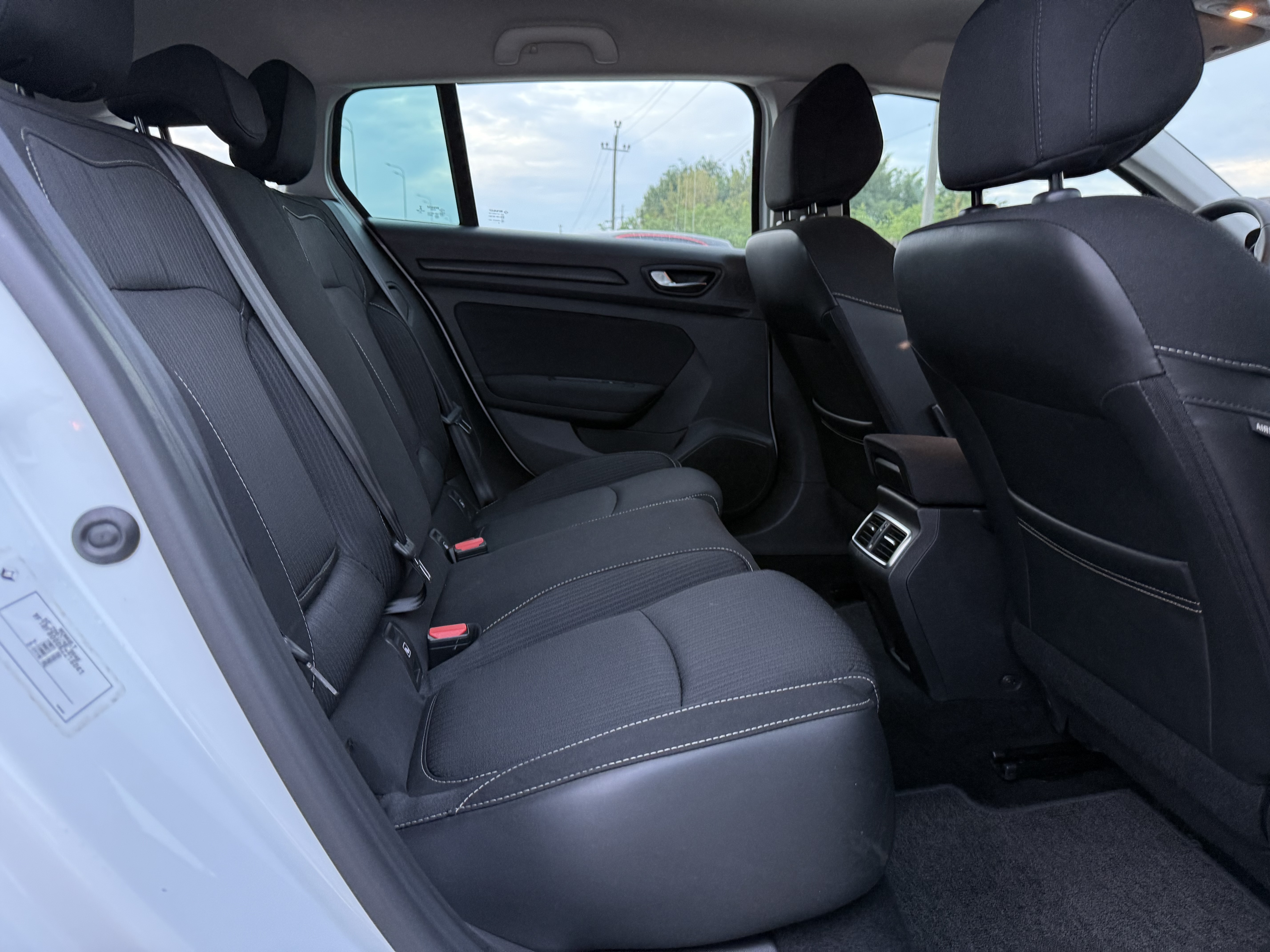 Renault MEGANE IV