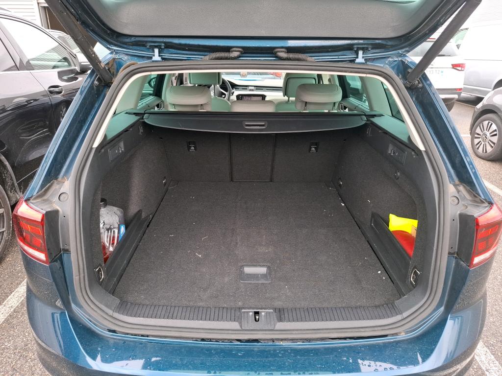 Volkswagen Passat LOUNGE