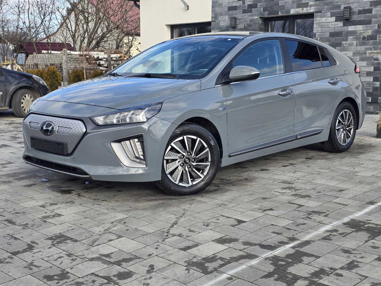 Hyundai Ioniq PREMIUM