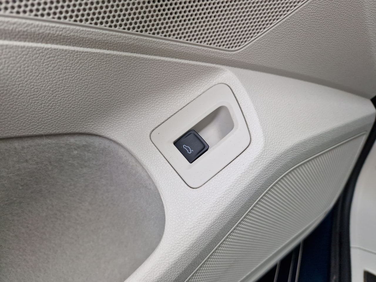 Volkswagen Passat LOUNGE