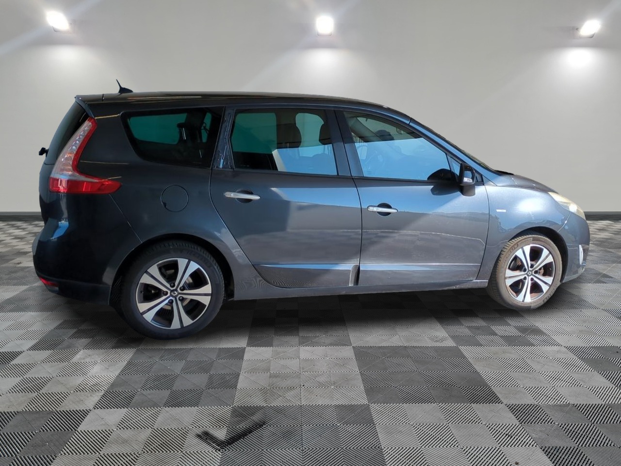 Renault GRAND Scenic BOSE