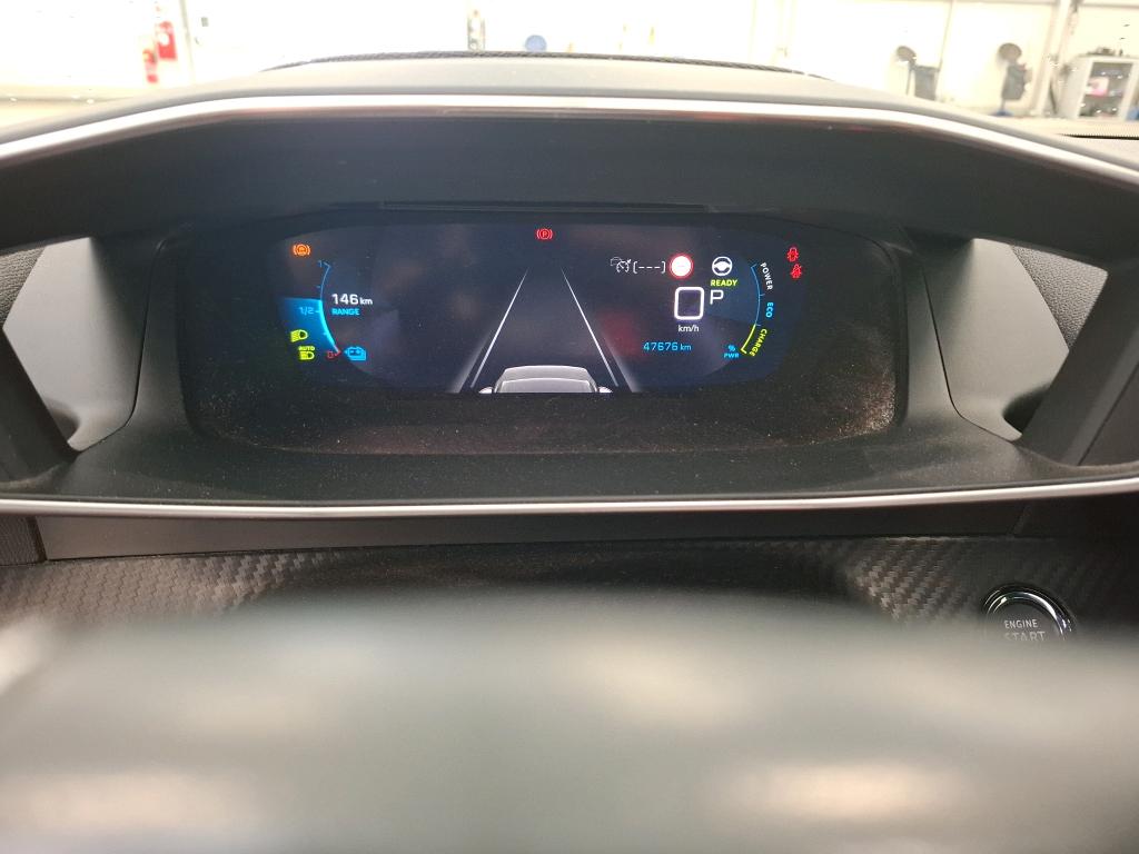 Peugeot E-2008 GT