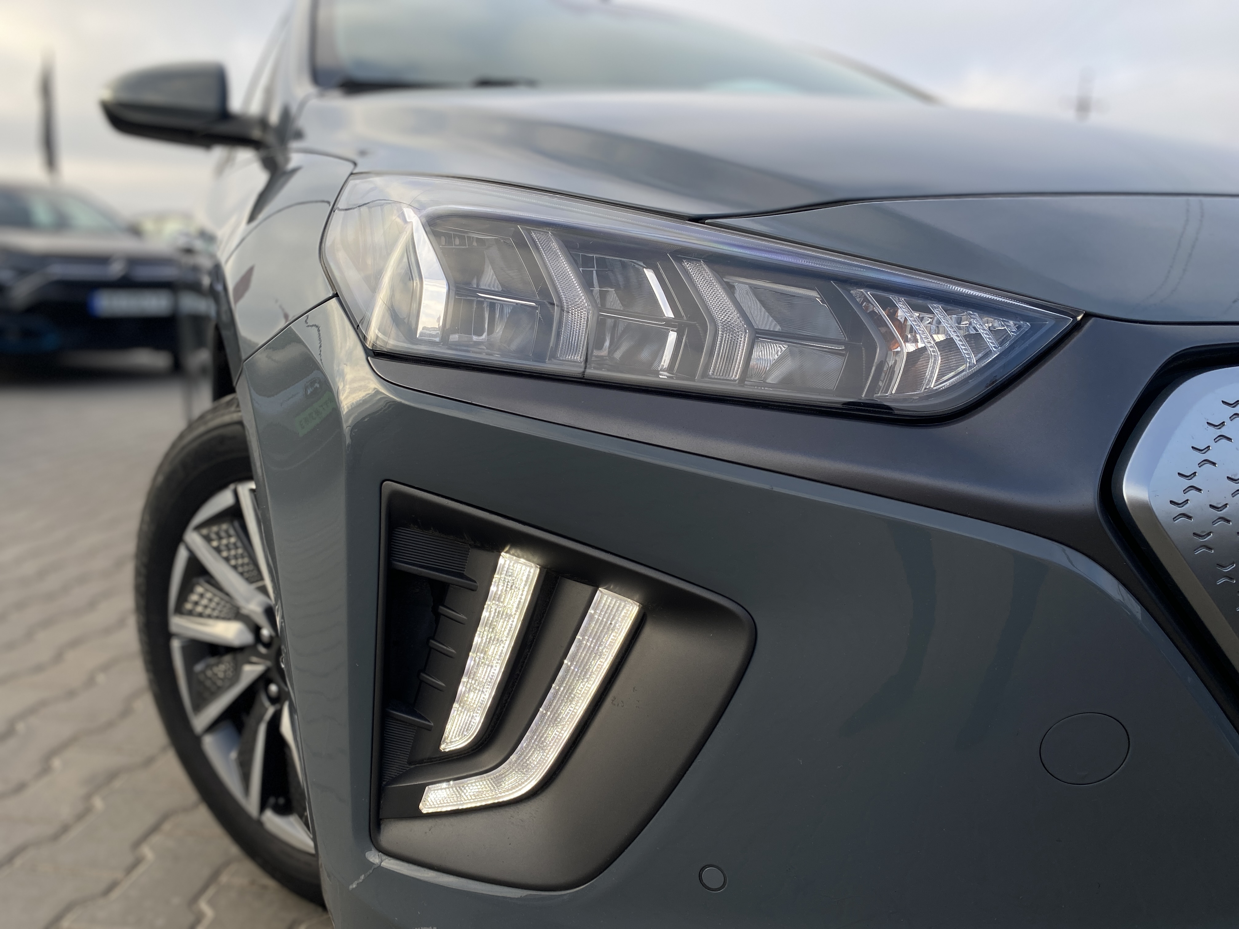 Hyundai Ioniq PREMIUM