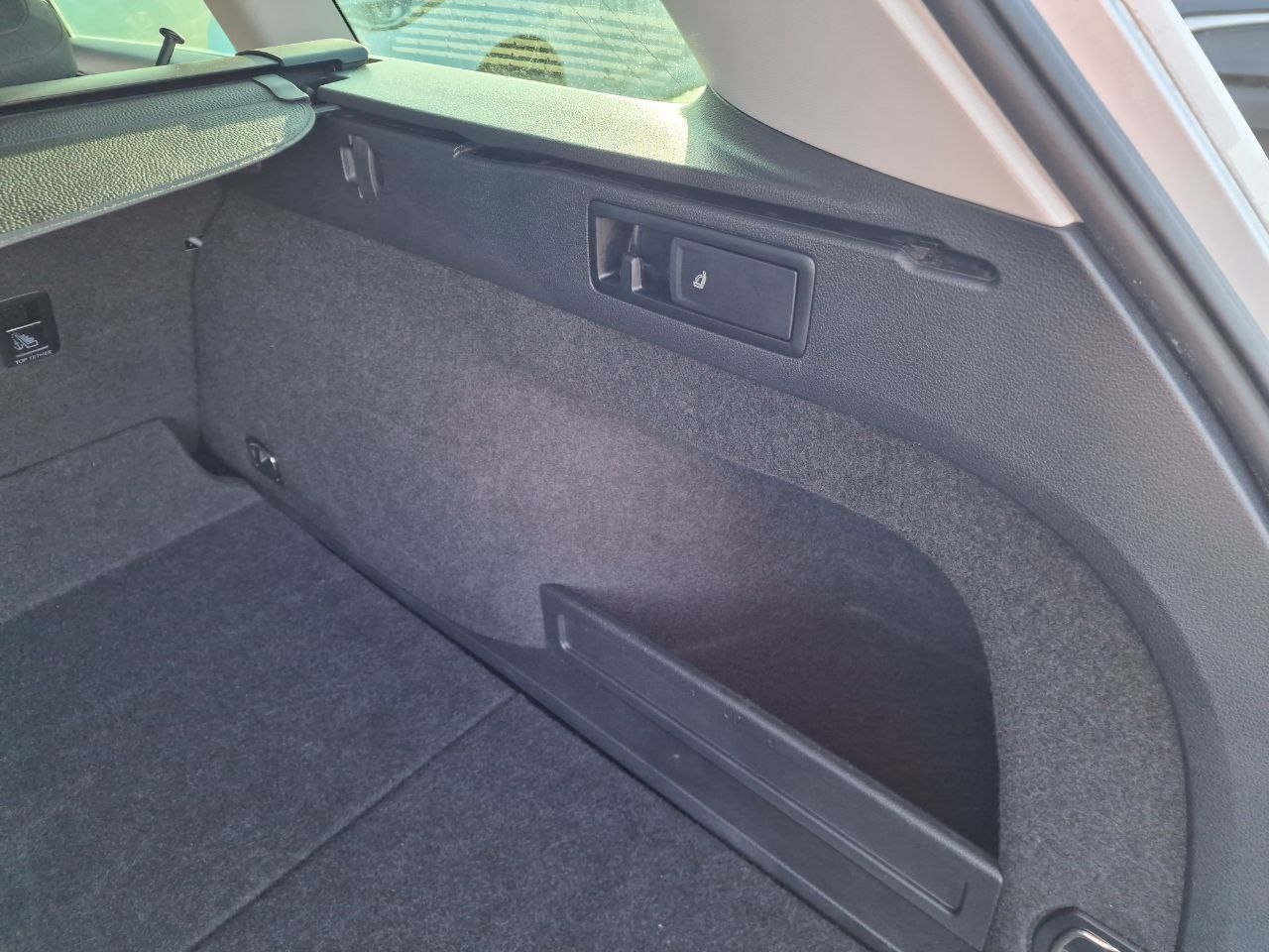 Volkswagen Passat Business+