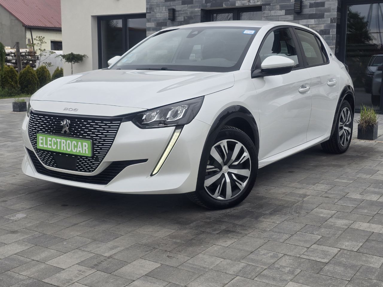 Peugeot E-208 Business