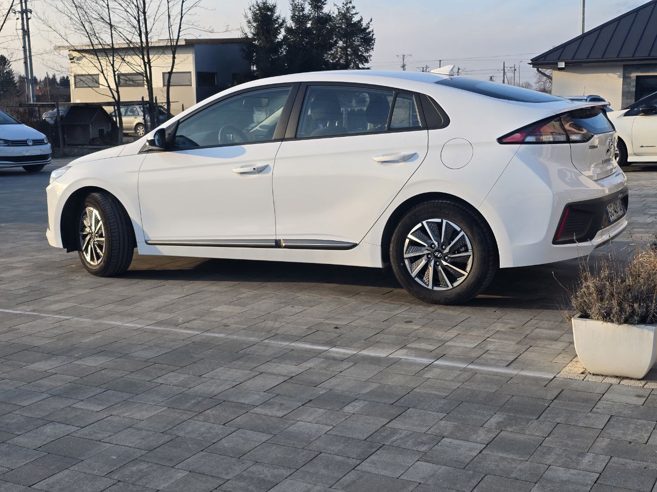 Hyundai Ioniq