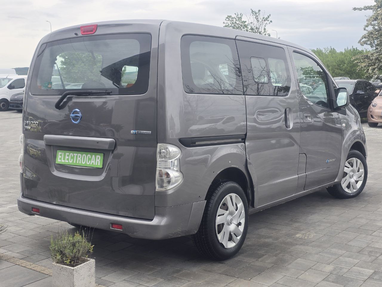 Nissan E-NV200