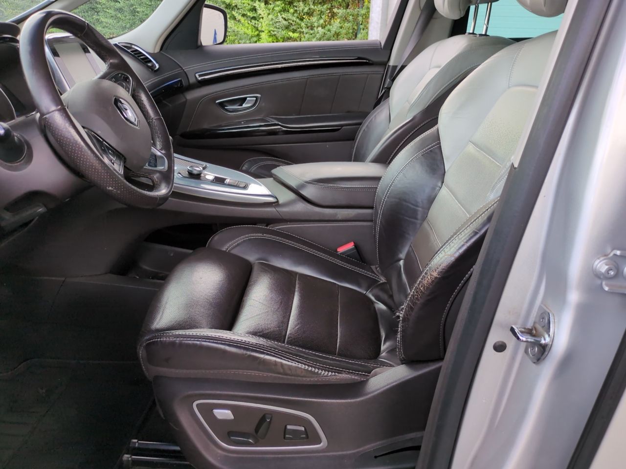 Renault Espace Initiale Paris
