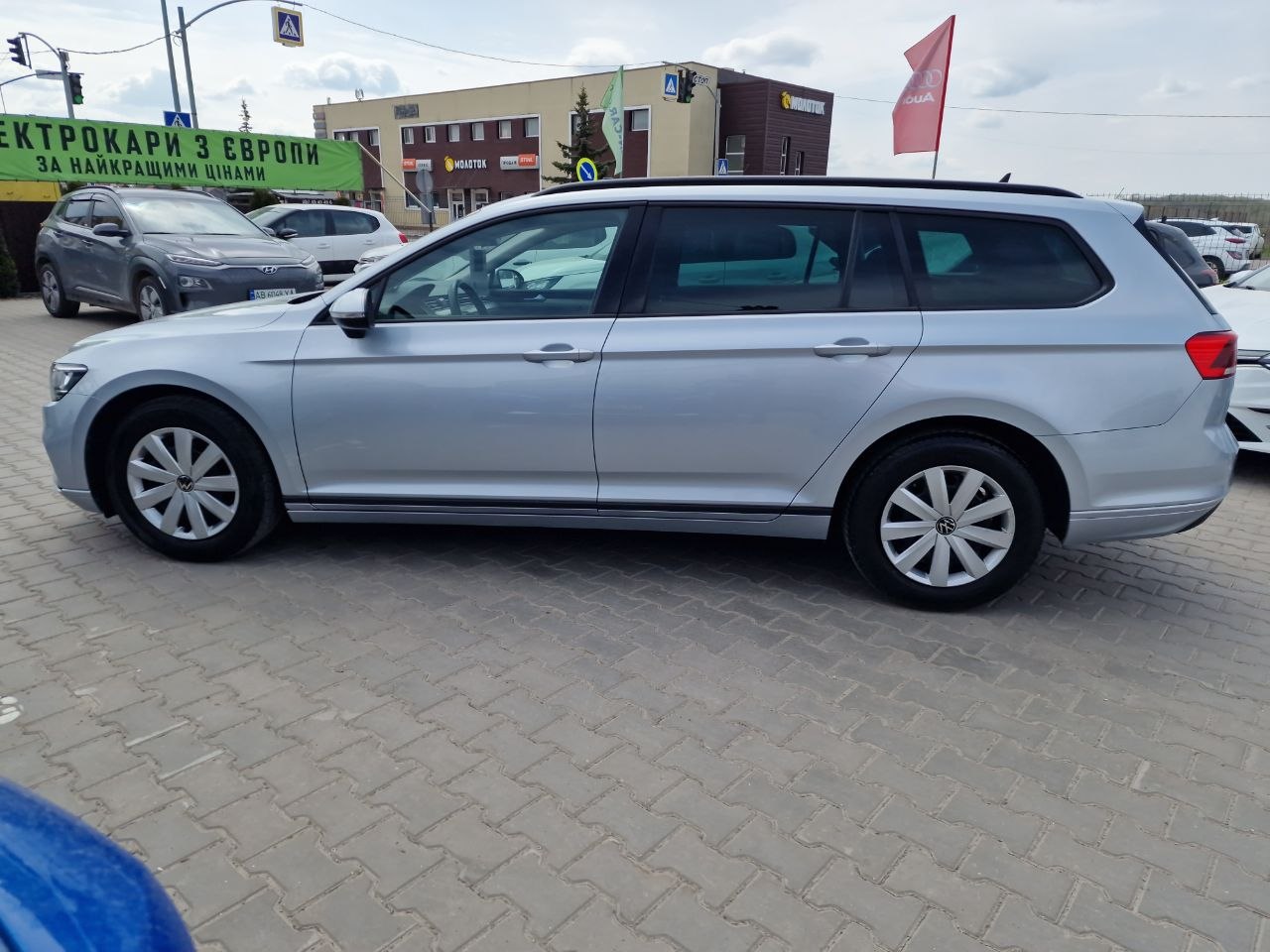Volkswagen Passat Business+