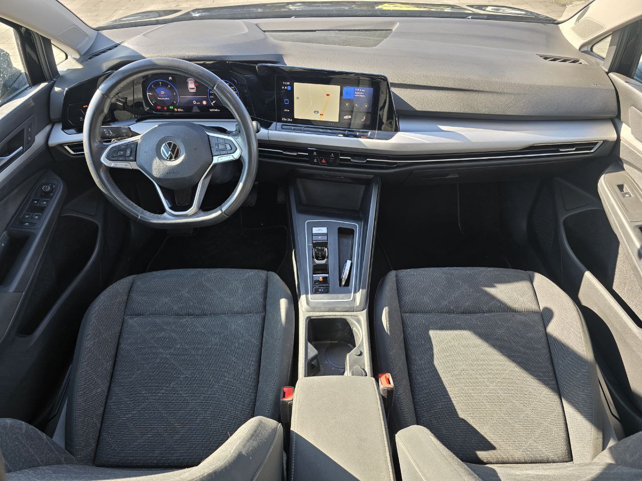 Volkswagen Golf Life Business