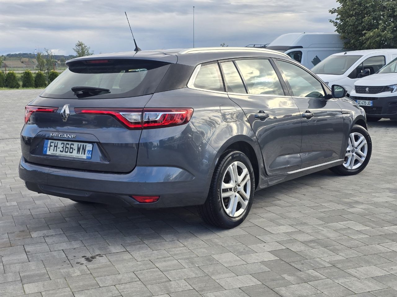 Renault Megane IV Estate Business