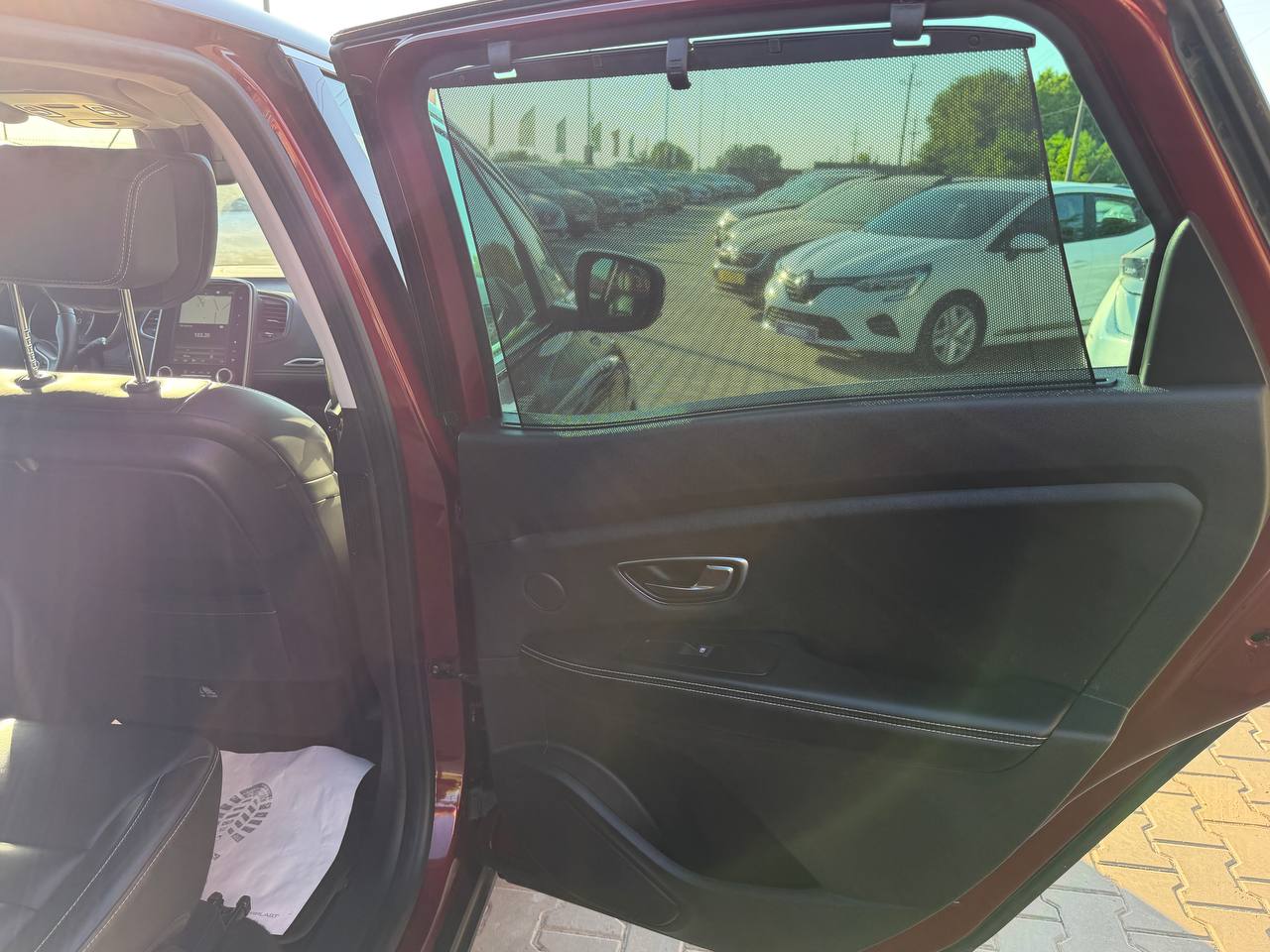 Renault Scenic INITIALE PARIS