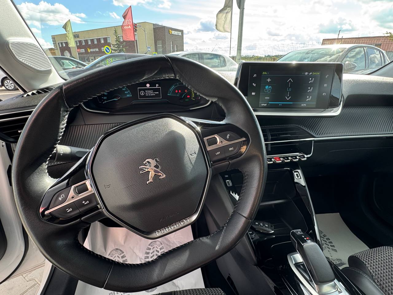 Peugeot E-208 Business