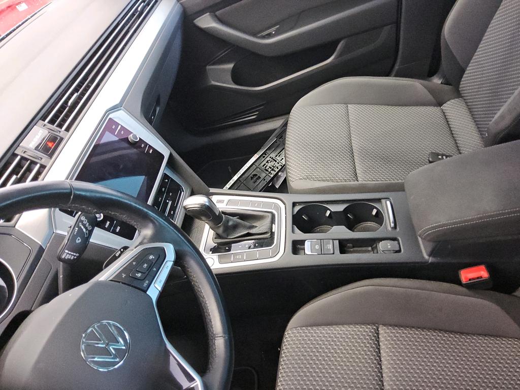 Volkswagen Passat Business+