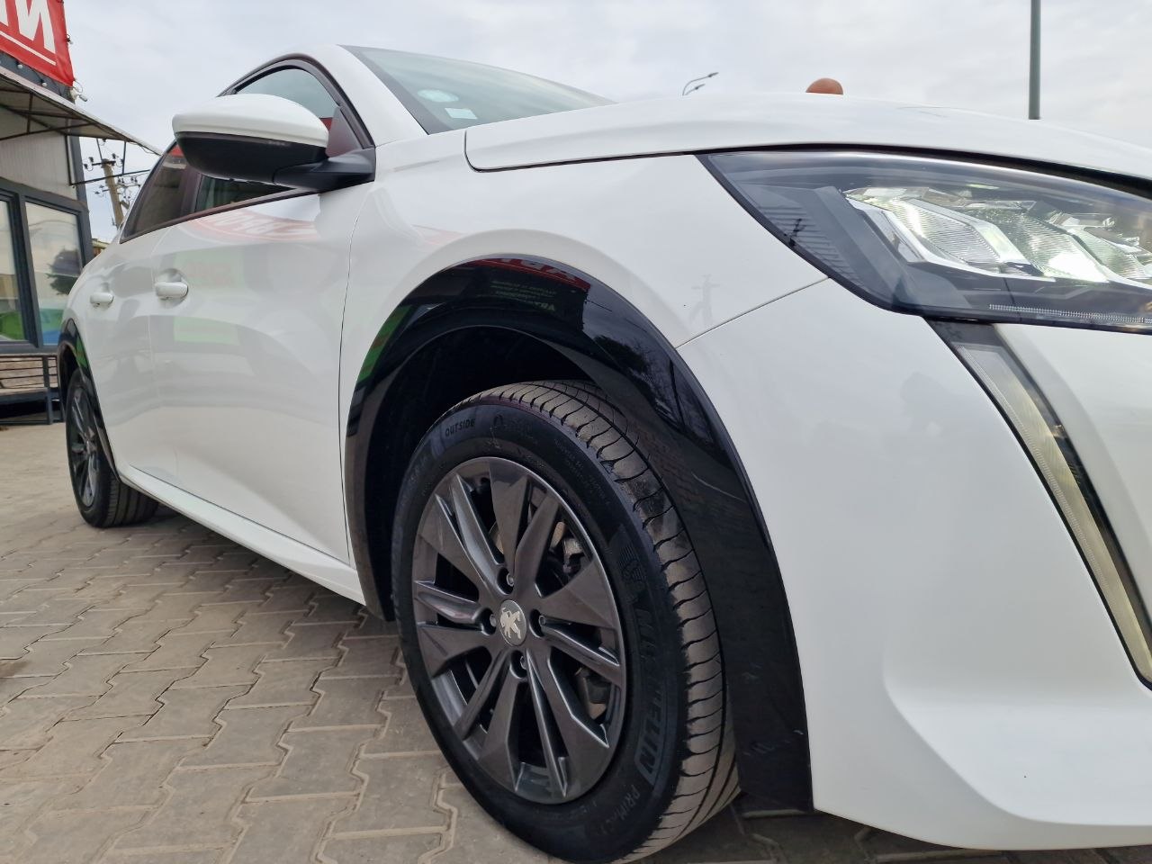 Peugeot 208 ELECTRIQUE