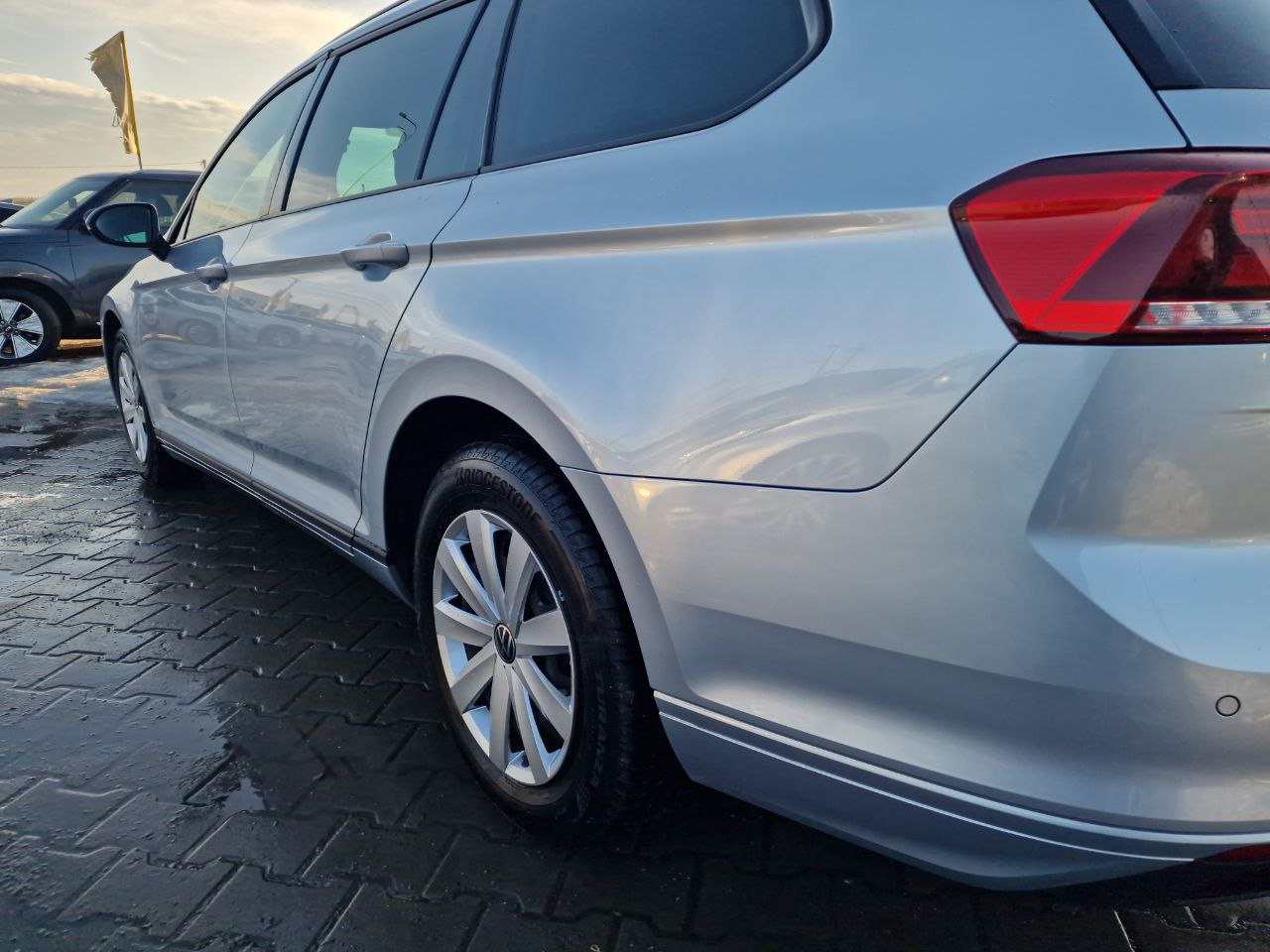 Volkswagen Passat Business+