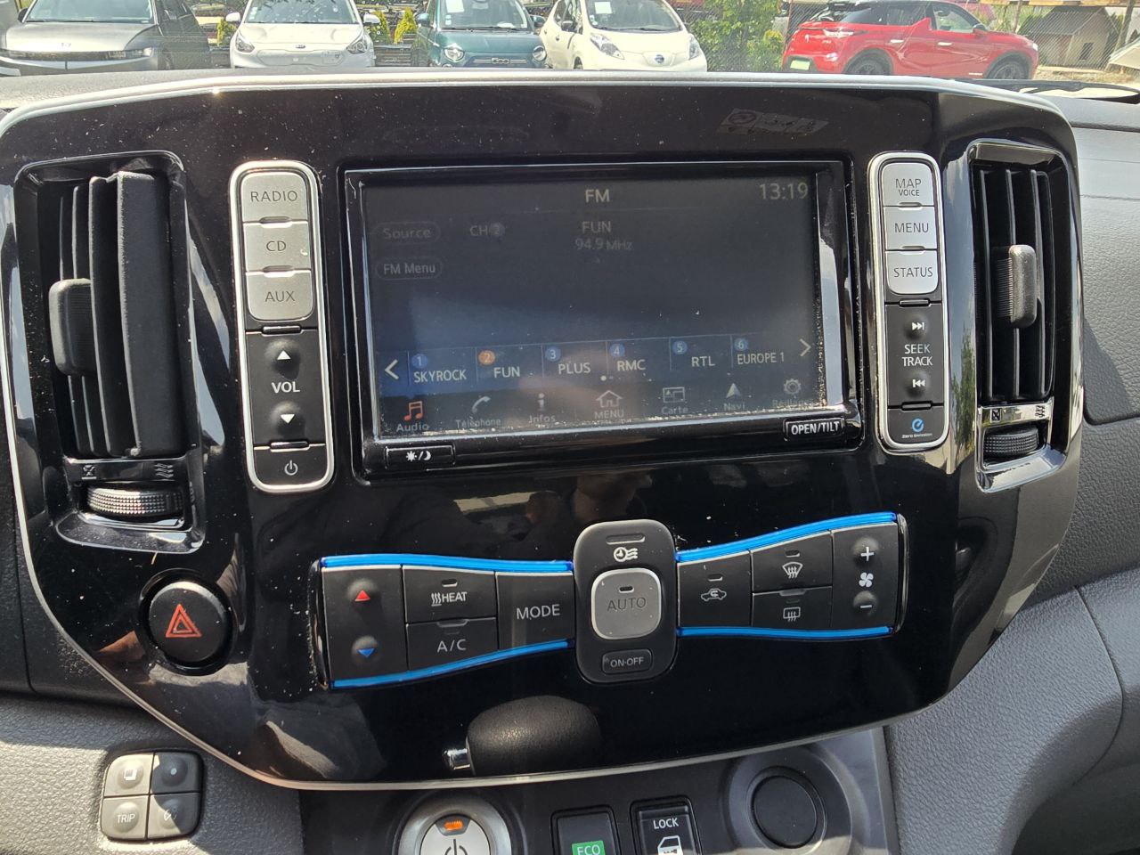 Nissan E-NV200