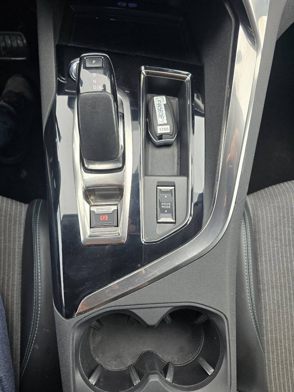 Peugeot 3008 Allure HYBRID