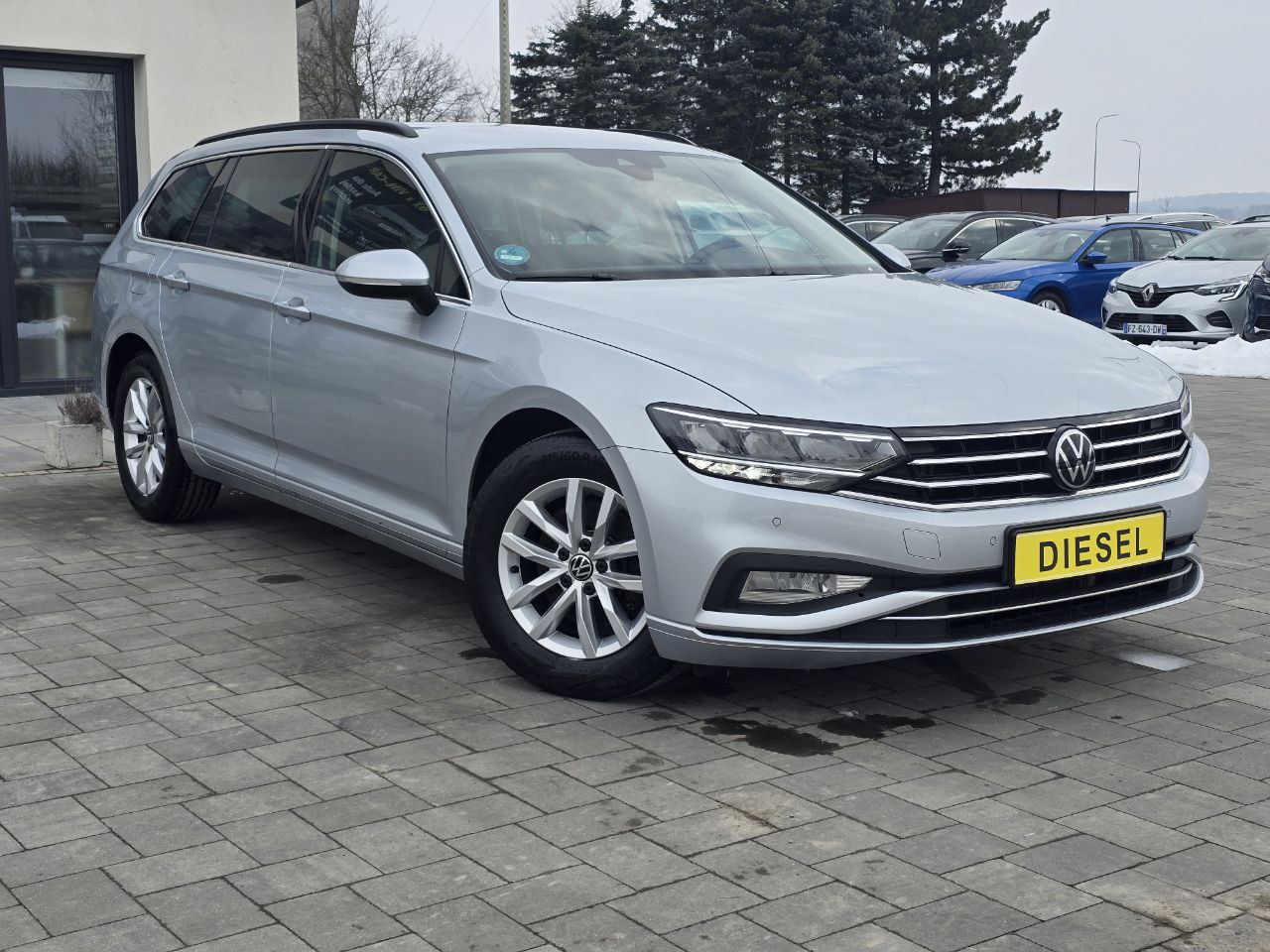 Volkswagen Passat Business+