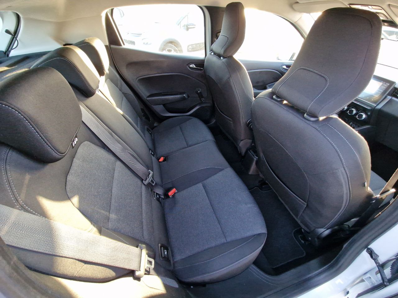 Renault Clio HYBRID Business