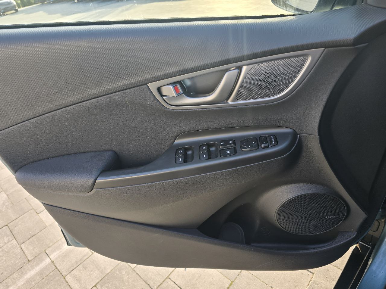 Hyundai Kona Premium
