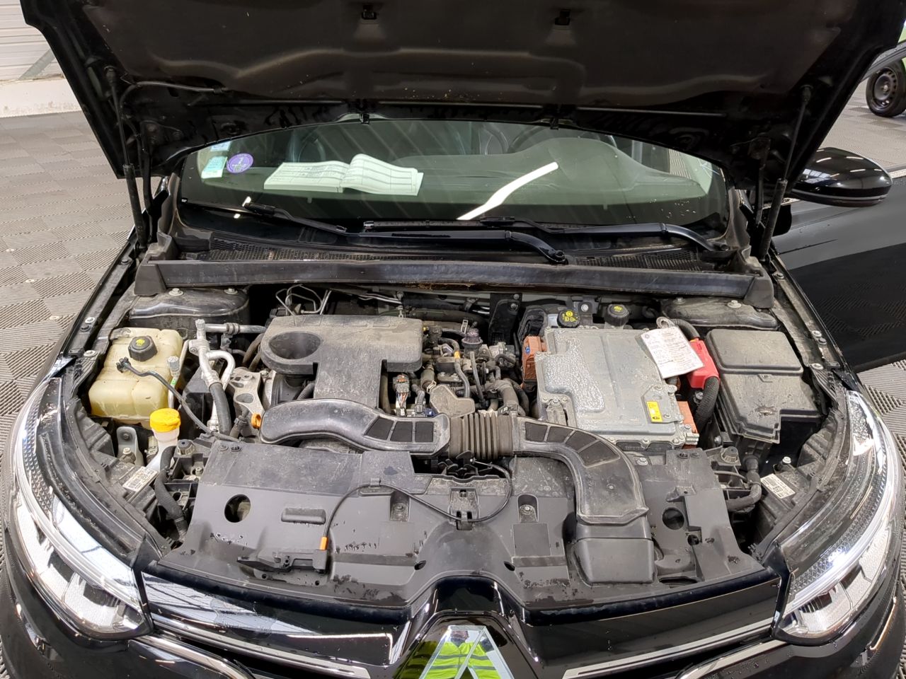 Renault Megane INTENS Hybrid