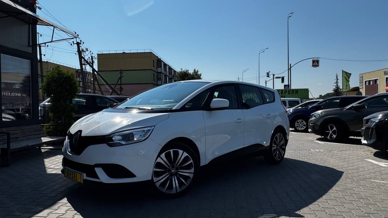 Renault GRAND Scenic Life