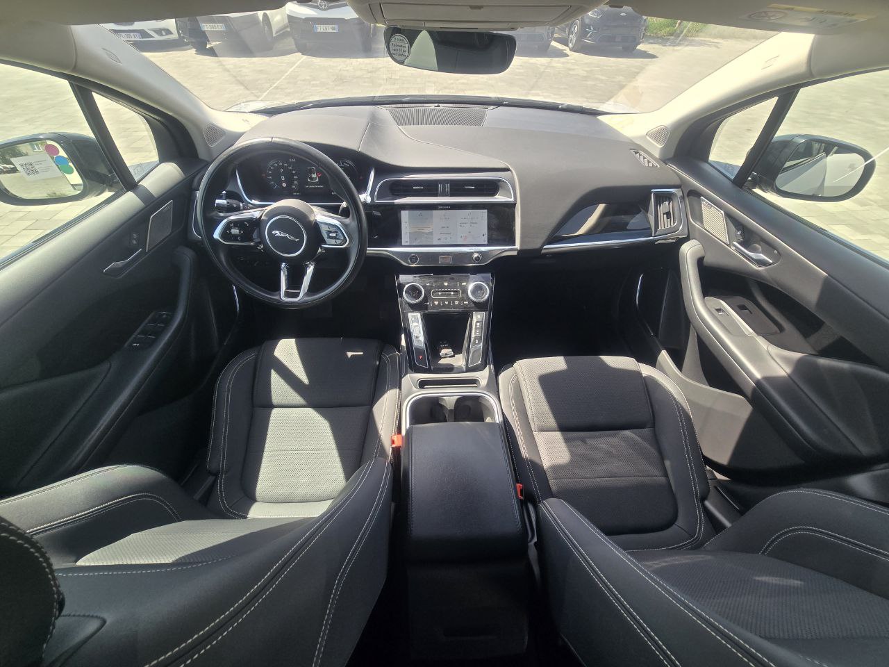 JAGUAR I-PACE
