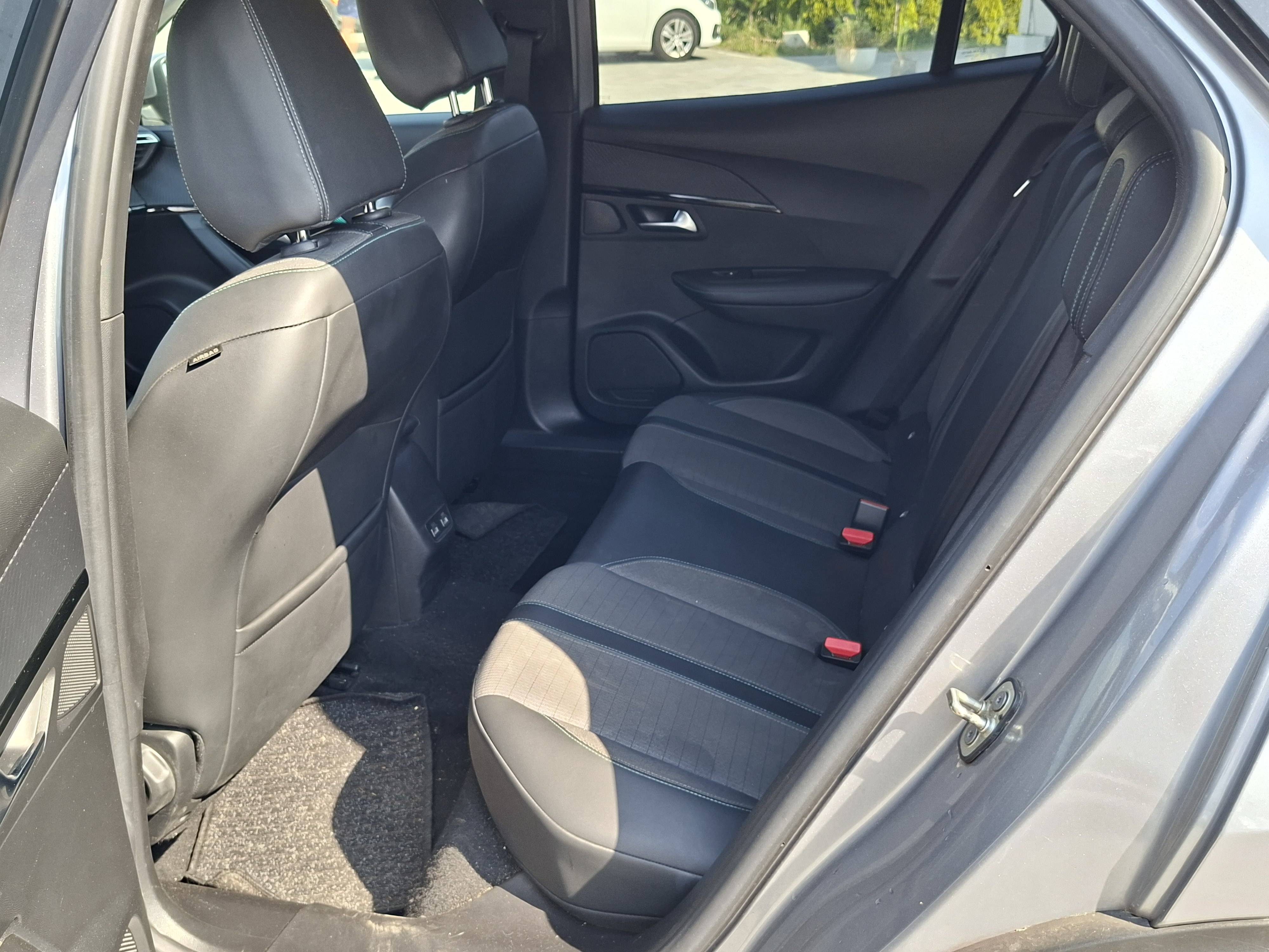 Peugeot 2008 ALLURE
