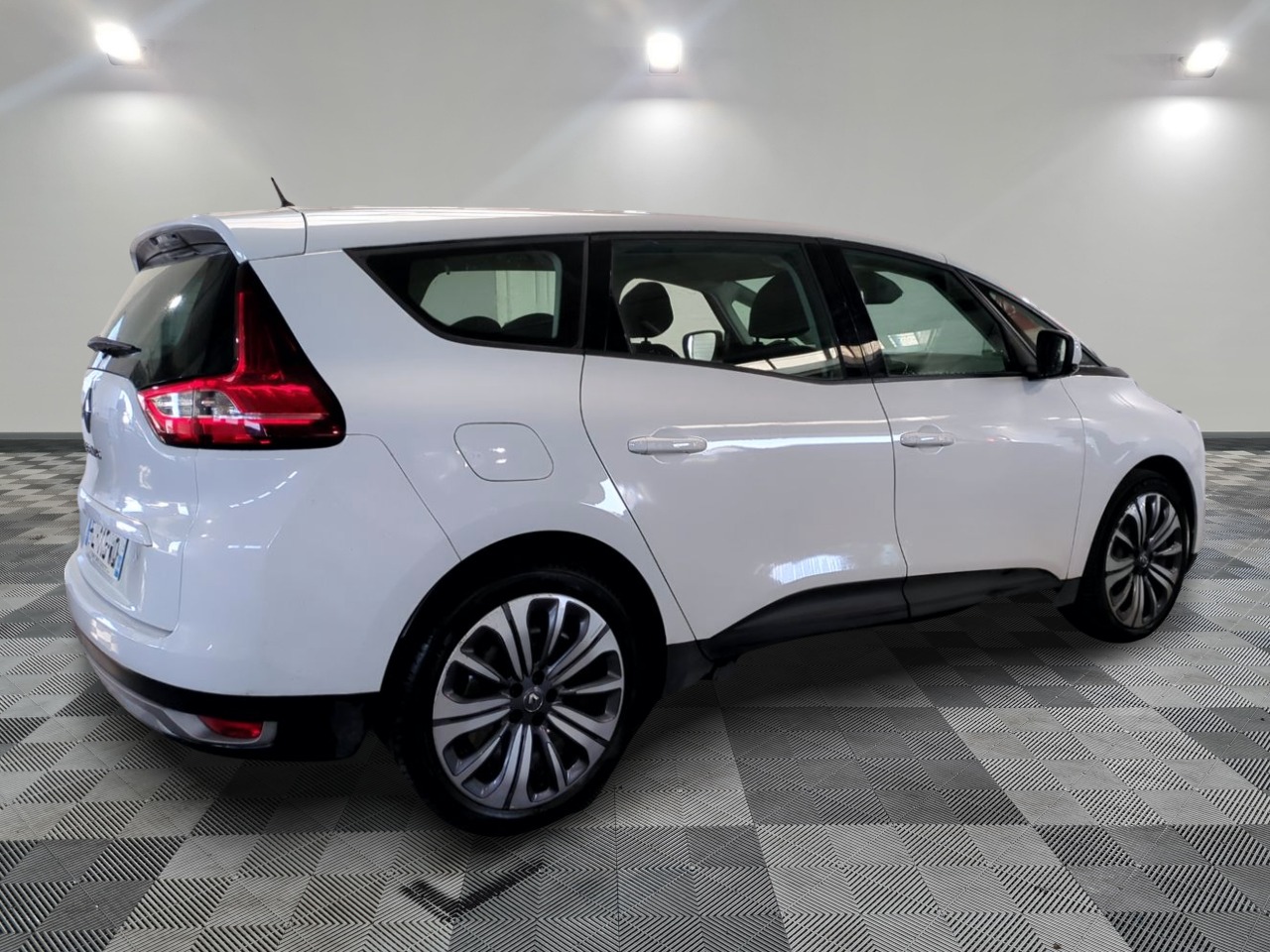 Renault GRAND Scenic Life