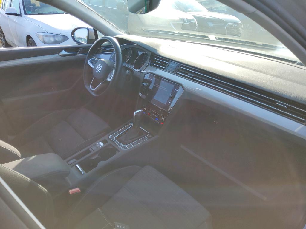 Volkswagen Passat Business+