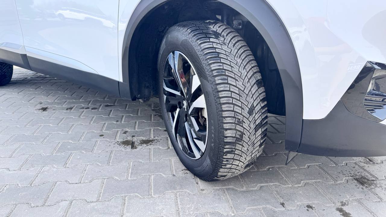 Peugeot 2008 ALLURE