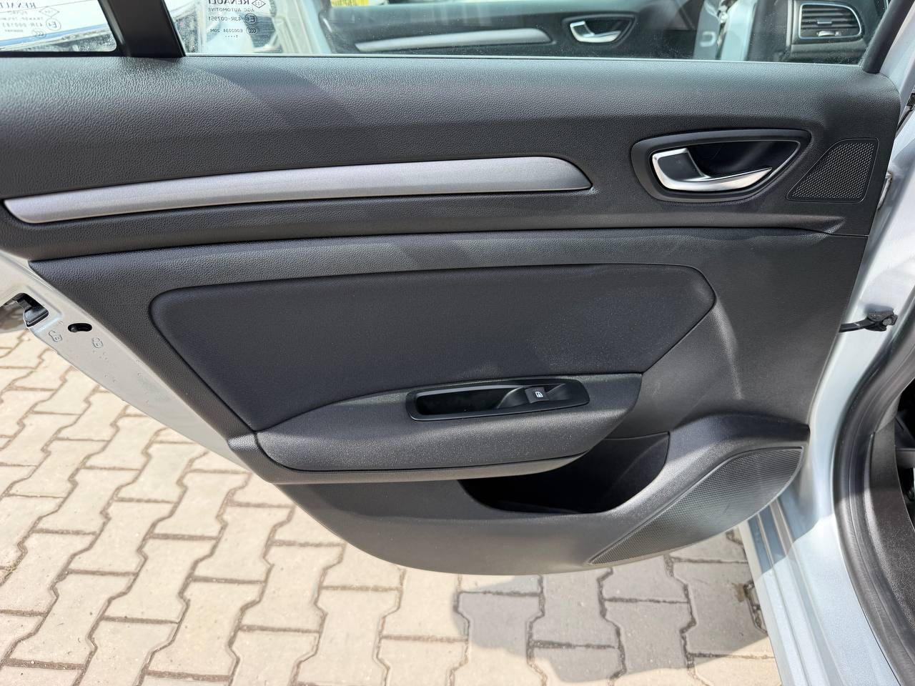 Renault Megane Business HYBRID