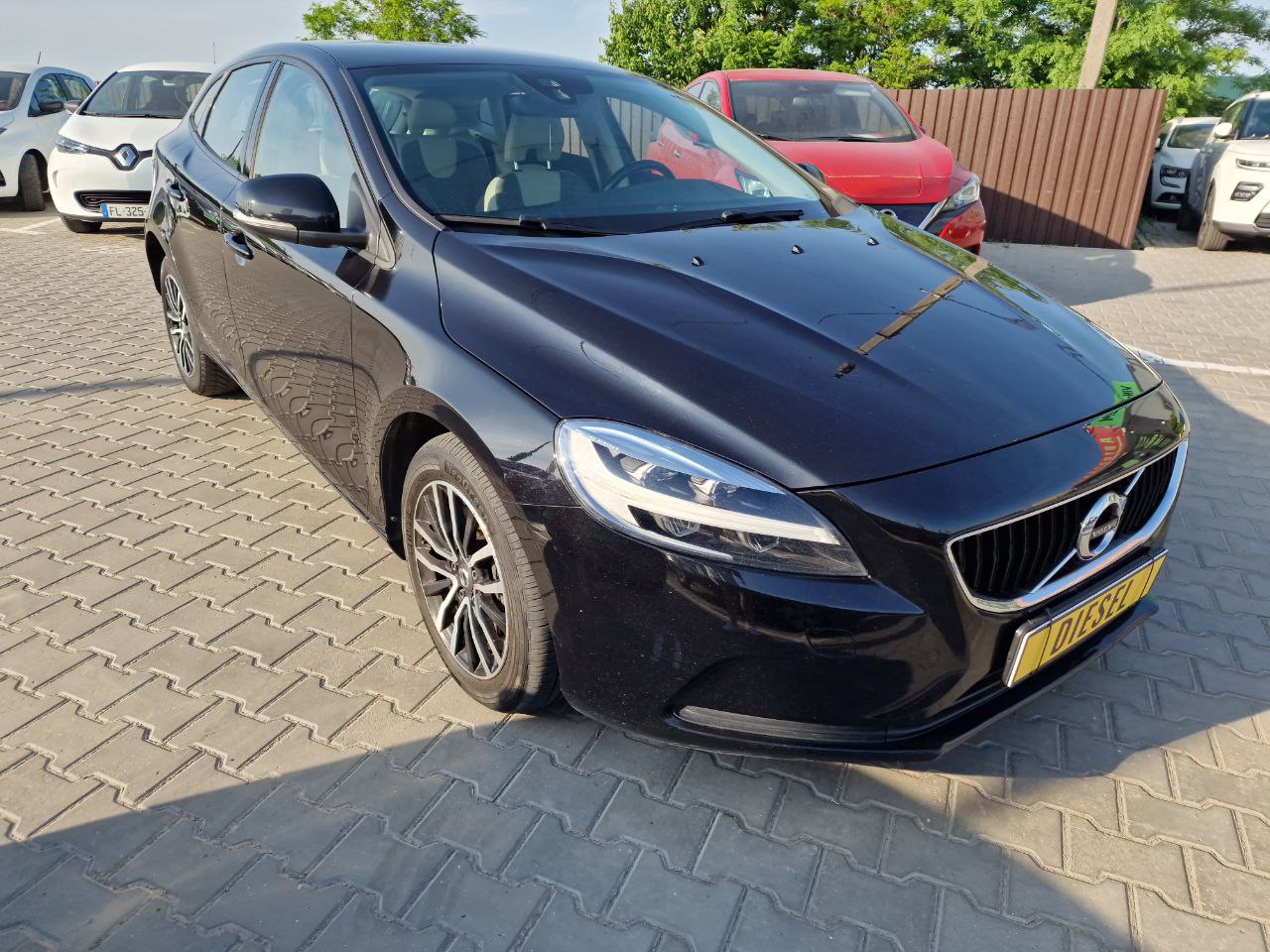 VOLVO V40