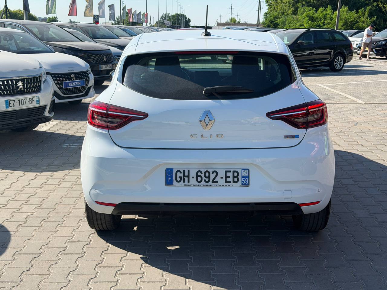 Renault Clio Business Hybrid