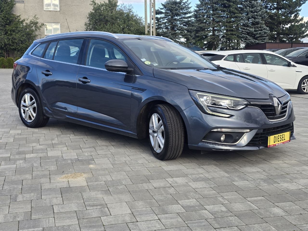 Renault Megane IV Estate Business