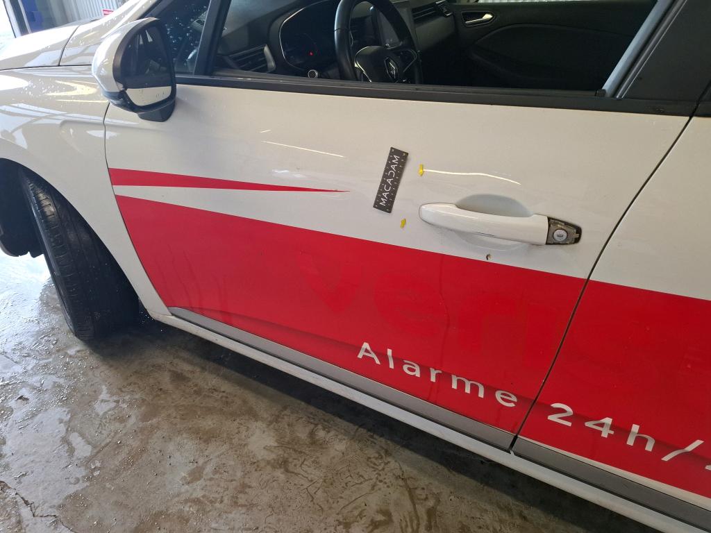 Renault Clio HYBRID Business