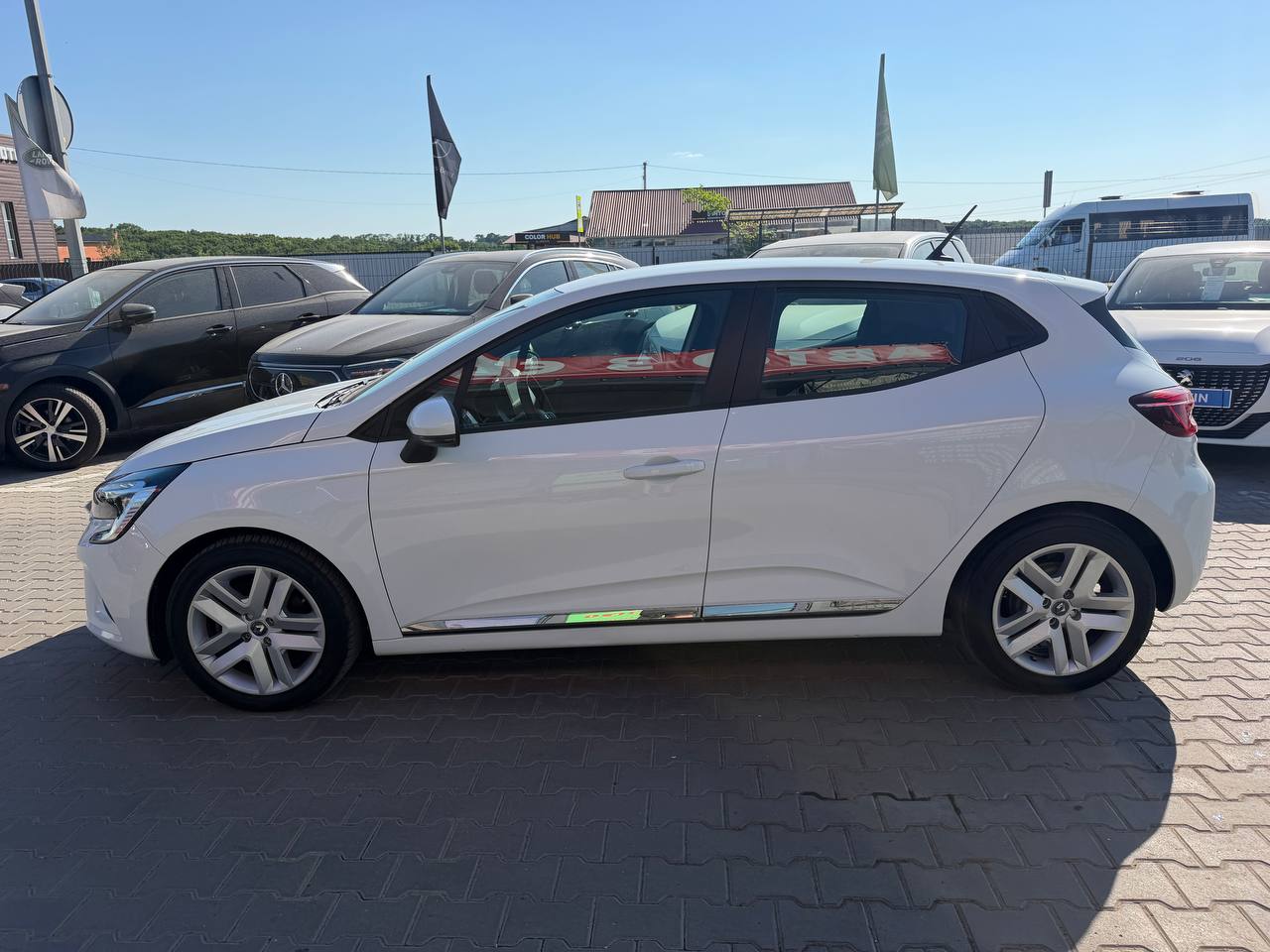 Renault Clio Business Hybrid