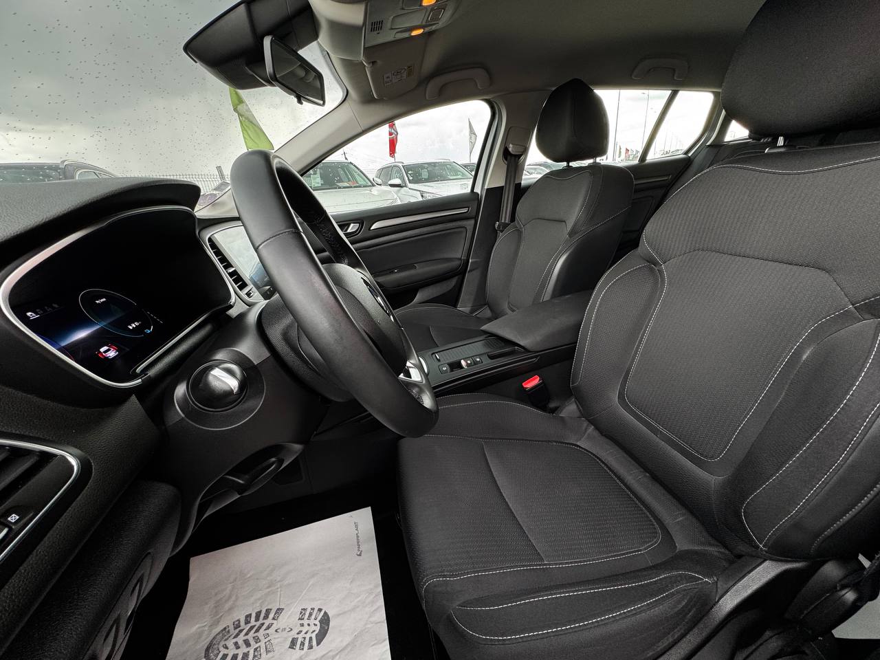 Renault Megane Business HYBRID
