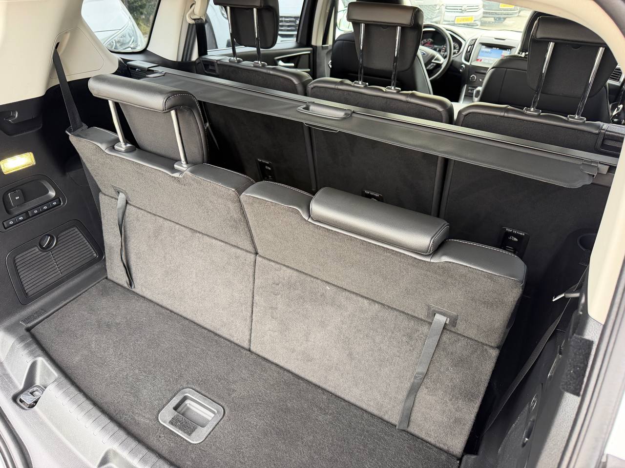 Ford S-Max Titanium