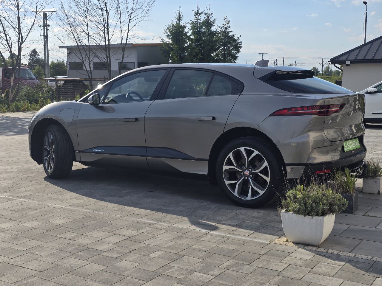 Jaguar I-pace