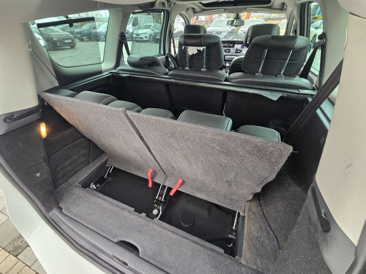 Renault Grand Scenic INITIALE