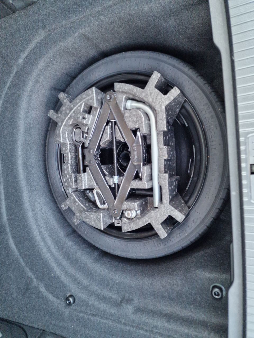 Volkswagen Passat LOUNGE