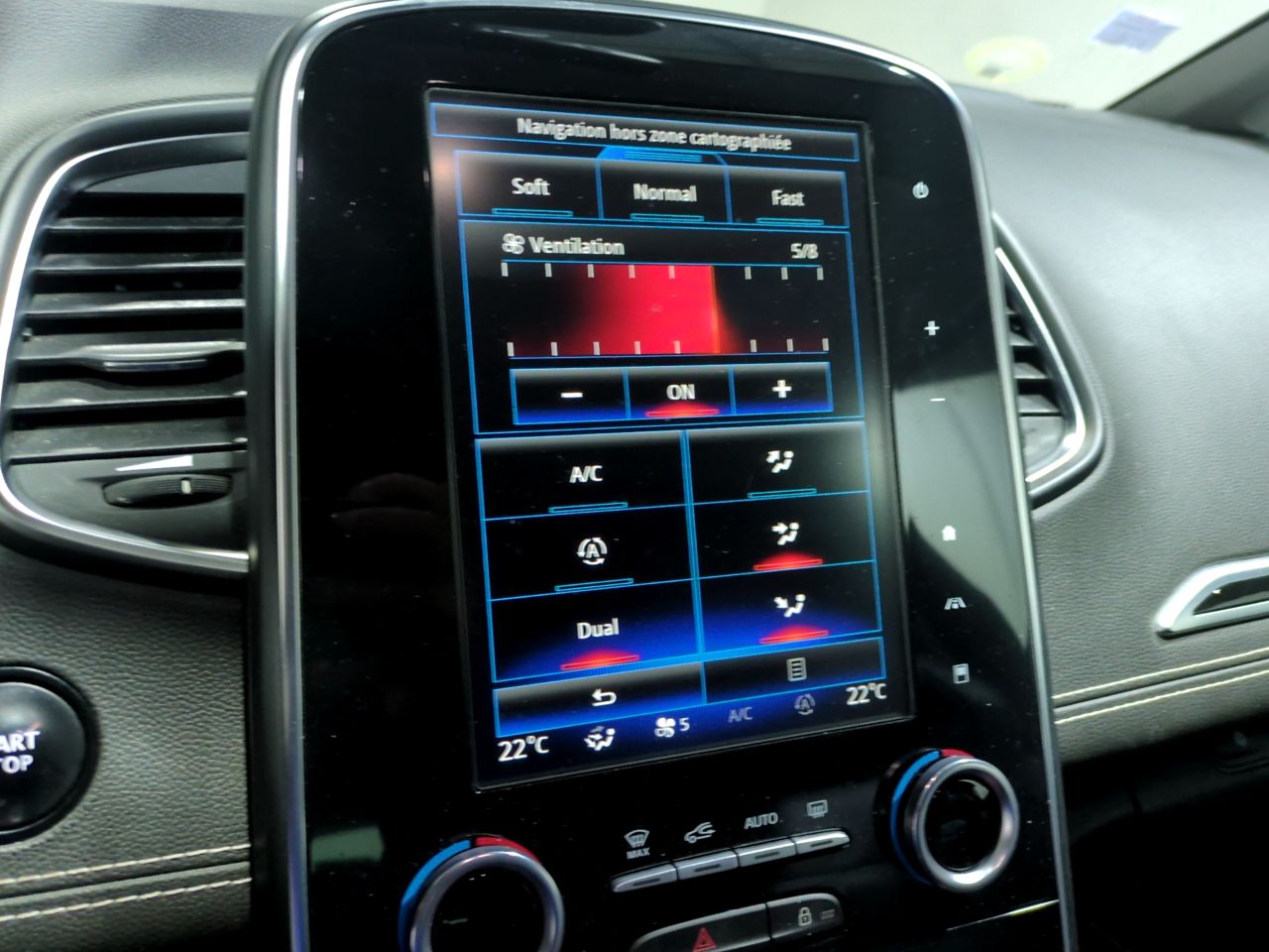 Renault Scenic INITIALE PARIS