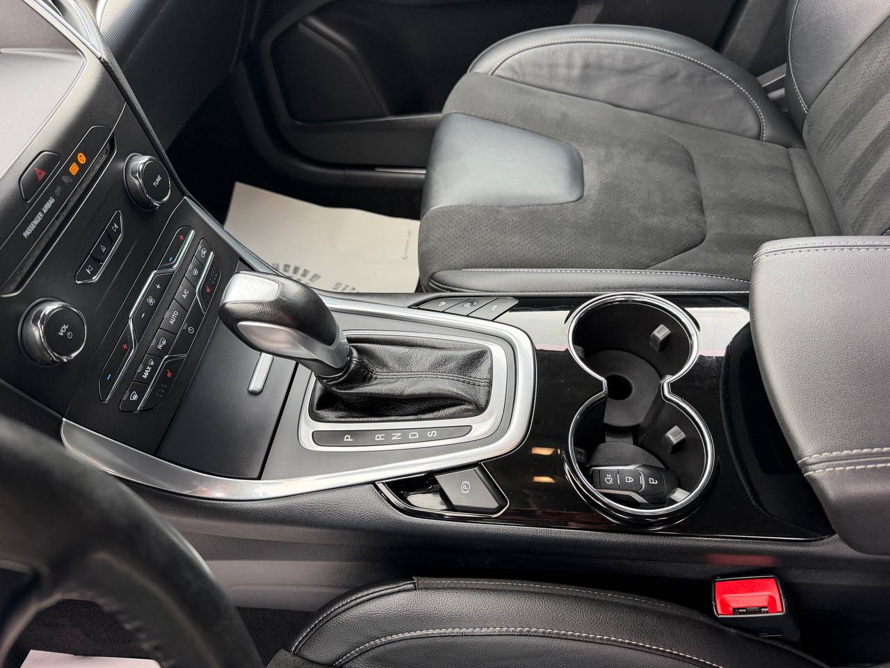 Ford S-Max Titanium