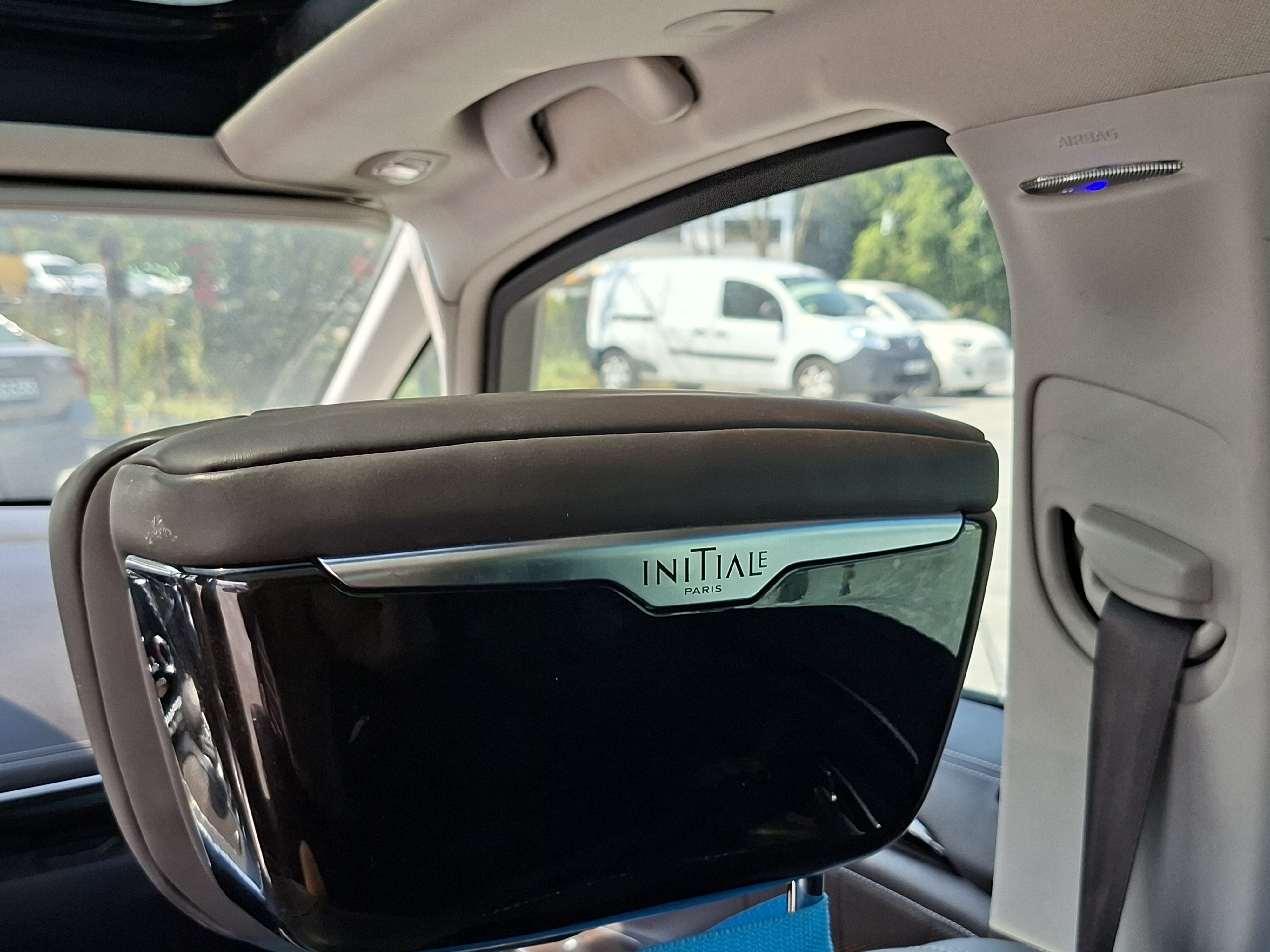 Renault Espace Initiale Paris